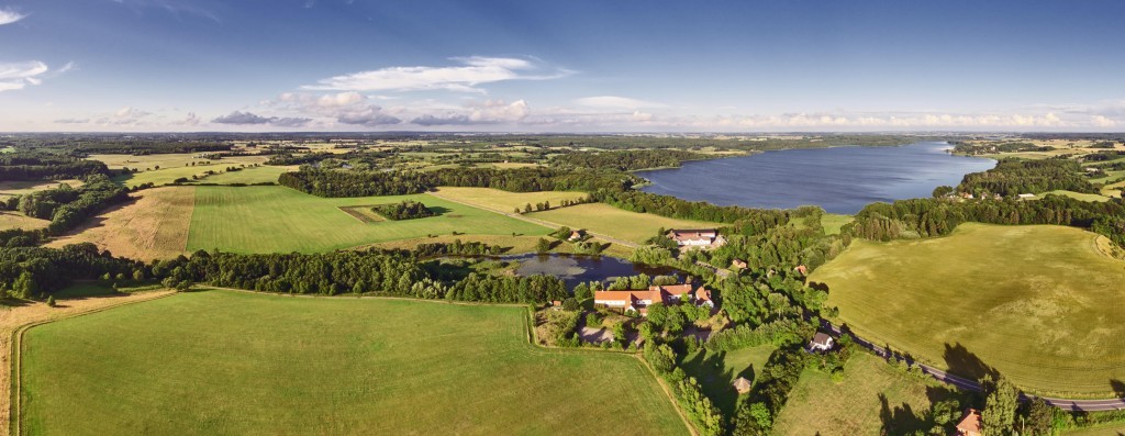 dronographica aerial imaging drone tystrup sø drone droner sorø hostel kongskilde friluftsgård dronebilleder droneoptagelse natur